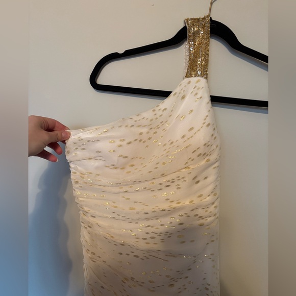 Worn Once! AIDAN MATTOX Silk One Shoulder Maxi White/Gold - Picture 5 of 12